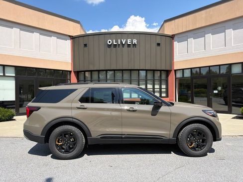 New 2026 Ford Explorer Tremor w/ Tremor Ultimate Package AWD/4WD image 8
