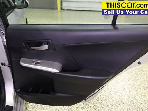 Used 2014 Toyota Camry SE image 28