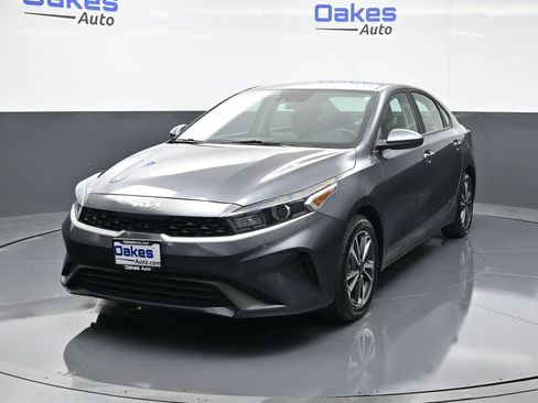 Certified 2024 Kia Forte LXS image 4