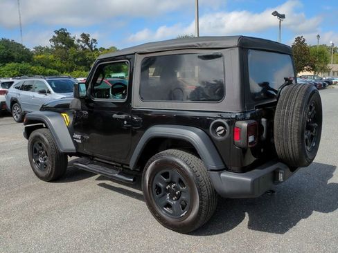Used 2020 Jeep Wrangler Sport image 6