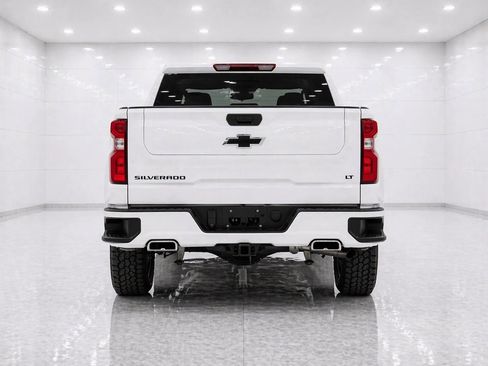 Used 2022 Chevrolet Silverado 1500 LT Trail Boss w/ LT Trail Boss Premium Package AWD/4WD image 4