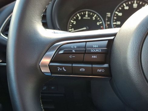 Used 2025 MAZDA MAZDA3 s image 22