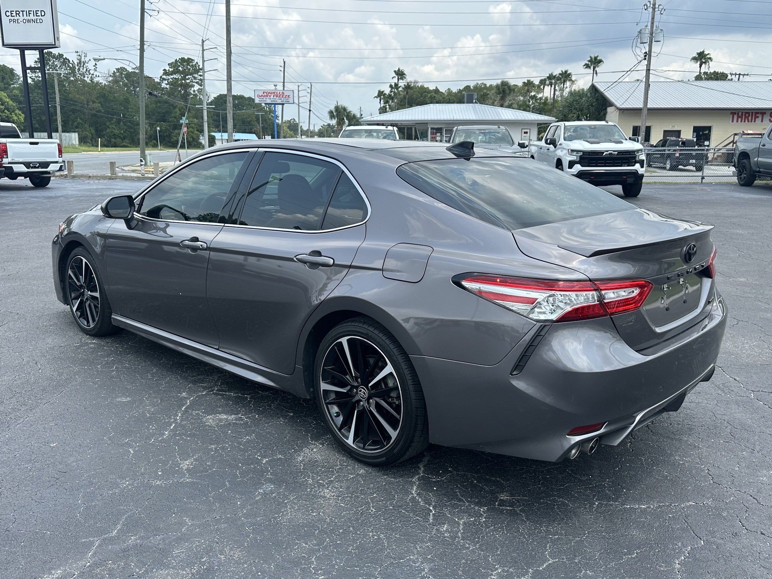 Used 2020 Toyota Camry XSE FWD image 7