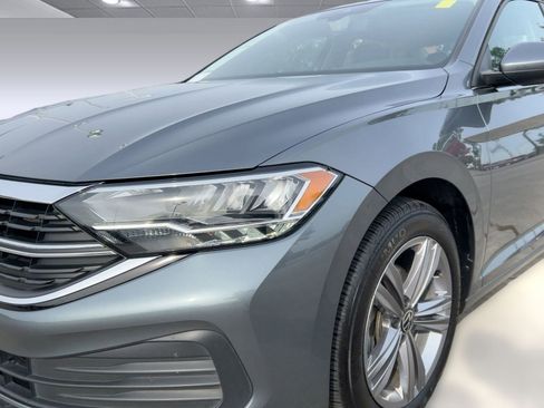 Used 2022 Volkswagen Jetta SE image 11