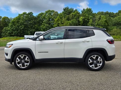 Used 2018 Jeep Compass Limited w/ Navigation Group AWD/4WD image 2