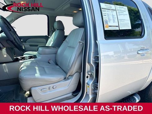 Used 2011 Chevrolet Avalanche LT AWD/4WD image 20