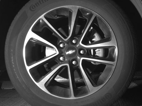 Used 2025 Chevrolet TrailBlazer LT FWD image 13