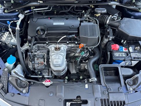 Used 2017 Honda Accord Sport image 33