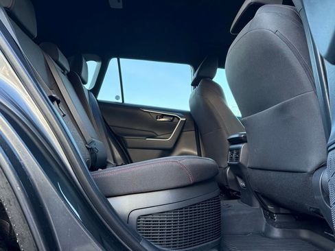 Certified 2025 Toyota RAV4 SE image 17