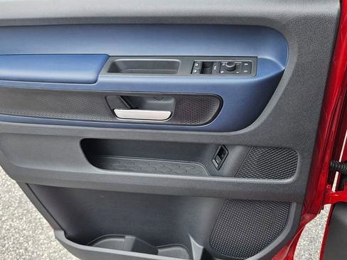 New 2025 Volkswagen ID. Buzz Pro S Plus image 28