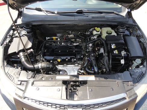 Used 2014 Chevrolet Cruze LT image 23