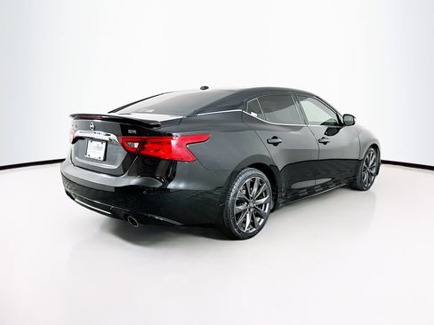 Used 2016 Nissan Maxima SR FWD image 9