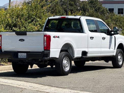 Used 2023 Ford F250 XL image 4
