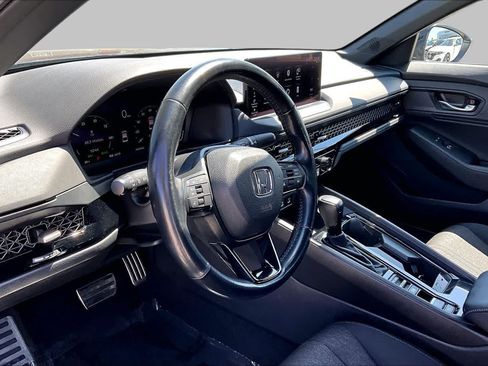 Used 2024 Honda Accord Sport image 17