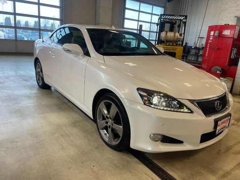 Used 2011 Lexus IS 250C w/ Luxury Pkg image 6