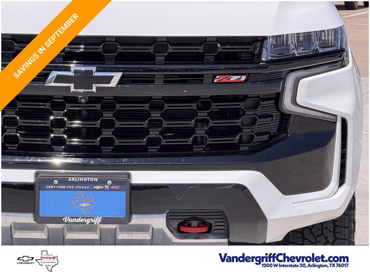 Certified 2024 Chevrolet Suburban Z71 w/ Luxury Package AWD/4WD image 8