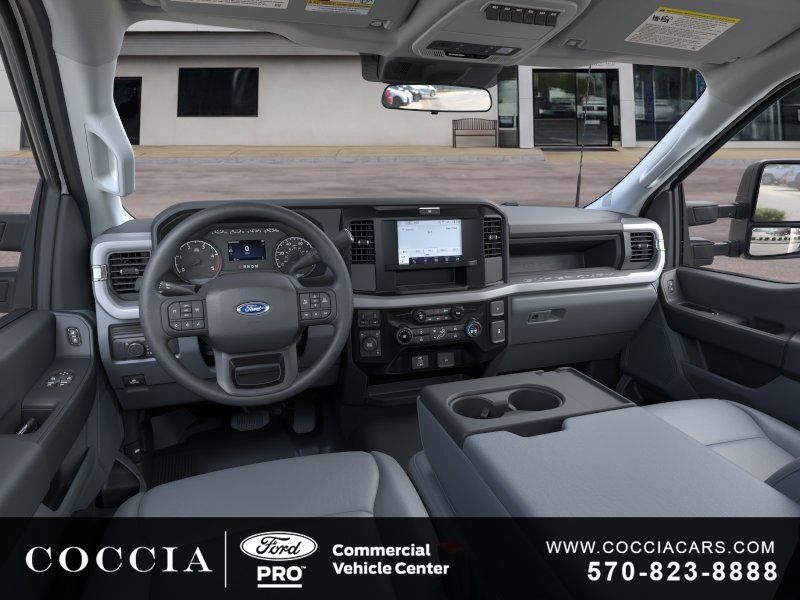 New 2026 Ford F550 4x4 Regular Cab Super Duty image 9