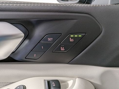 Certified 2024 BMW X5 xDrive40i w/ M Sport Package image 18