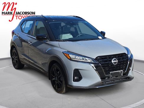 Used 2023 Nissan Kicks SR w/ SR Premium Package image 5