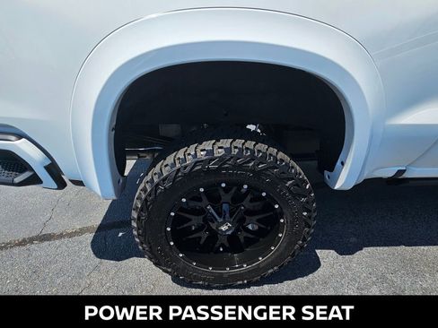 Used 2025 Chevrolet Silverado 1500 RST AWD/4WD image 12