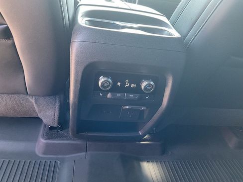 Used 2026 GMC Acadia Denali w/ Super Cruise Package AWD/4WD image 18