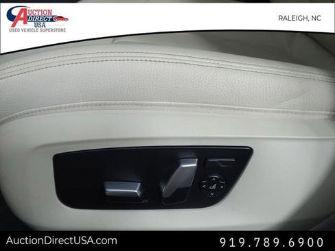 Used 2021 BMW 540i w/ Premium Package image 21