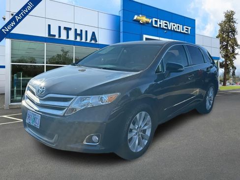 Used 2015 Toyota Venza LE AWD/4WD image 1