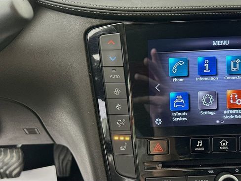 Used 2021 INFINITI QX50 Luxe image 15