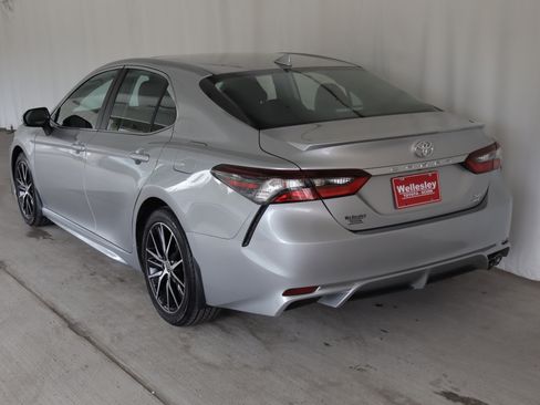 Used 2023 Toyota Camry SE image 26