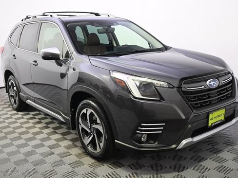 Used 2023 Subaru Forester Touring w/ Popular Package #3 AWD/4WD image 8