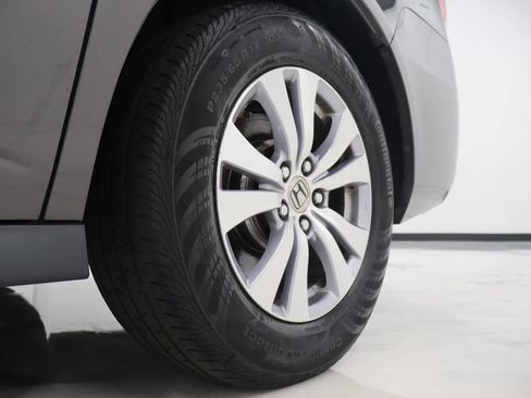 Used 2015 Honda Odyssey EX image 8