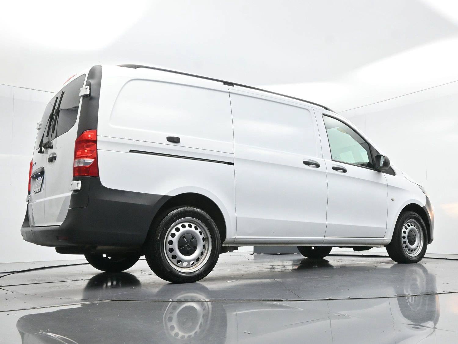 Used 2016 Mercedes-Benz Metris image 43