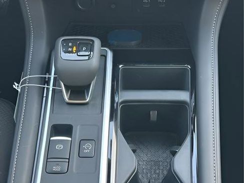 New 2026 Nissan Pathfinder SL image 11