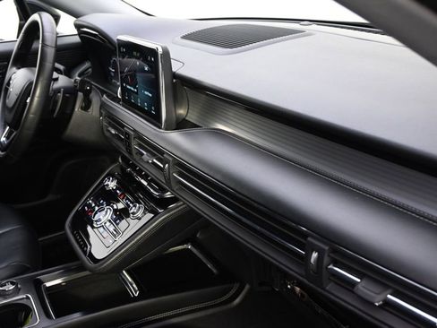 Certified 2022 Lincoln Corsair AWD w/ Equipment Group 101A image 15