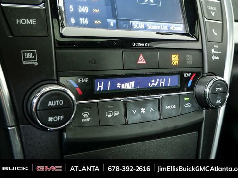 Used 2017 Toyota Camry XSE image 15