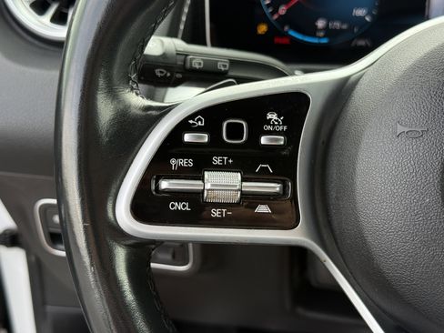 Used 2020 Mercedes-Benz GLB 250 4MATIC image 18