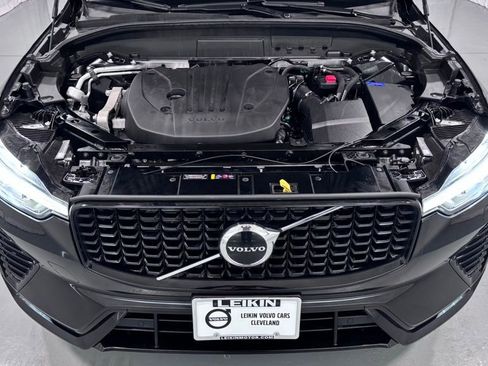 Certified 2025 Volvo XC60 B5 Core AWD/4WD image 29