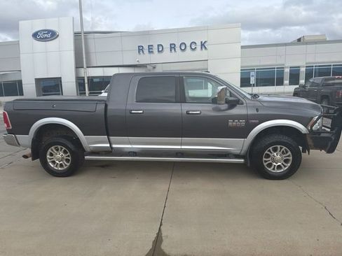 Used 2014 RAM 2500 Laramie w/ Convenience Group image 2