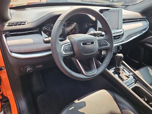 Certified 2026 Jeep Compass Latitude AWD/4WD image 13