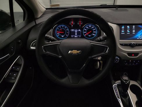 Used 2017 Chevrolet Cruze LS FWD image 22