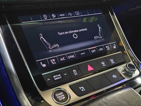 Used 2021 Audi Q8 Premium Plus w/ Premium Plus Package image 31