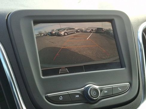 Used 2024 Chevrolet Equinox LT AWD/4WD image 19