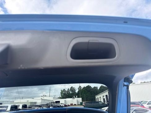 Used 2024 Chevrolet Trax RS FWD image 14