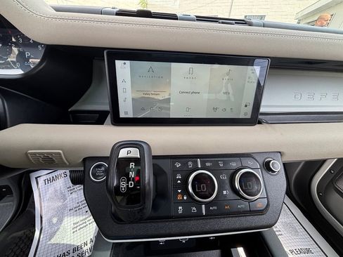 Used 2021 Land Rover Defender 90 S AWD/4WD image 25