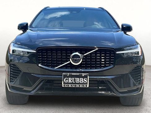 Used 2024 Volvo XC60 T8 Ultimate w/ Protection Package Premier AWD/4WD image 4