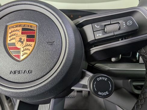 New 2026 Porsche Cayenne image 39