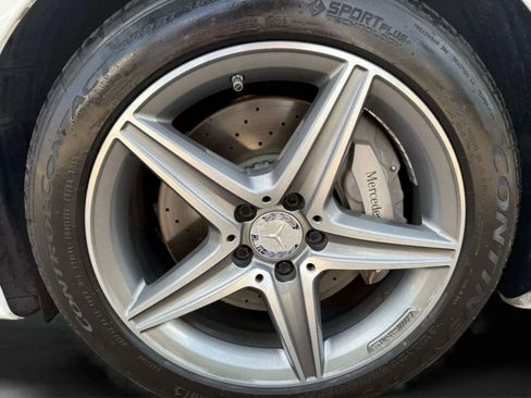 Used 2017 Mercedes-Benz E 300 4MATIC image 34