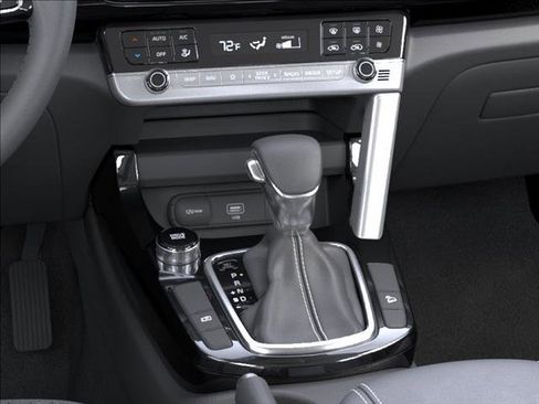 New 2026 Kia Seltos S FWD image 23
