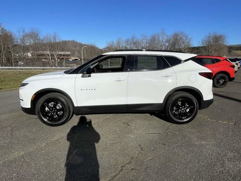 New 2026 Chevrolet Blazer LT w/ Convenience Package AWD/4WD image 4