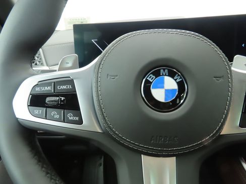 New 2026 BMW X5 sDrive40i image 11